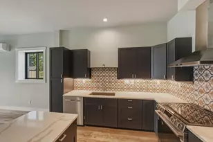 65450 76th St, Bend, OR 97703 - Photo 9