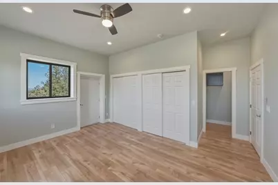 65450 76th Street, Bend, OR 97703 - Photo 17