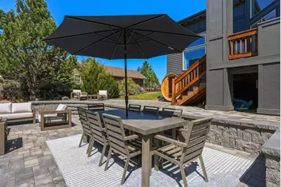 26 NW Skyliner Summit Loop, Bend, OR 97703 - Photo 35