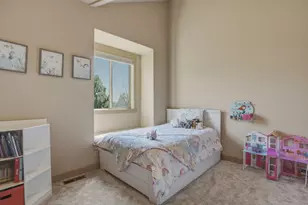 26 NW Skyliner Summit Loop, Bend, OR 97703 - Photo 33