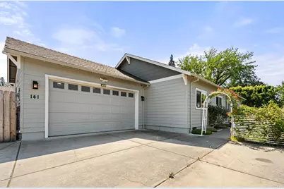141 Alta Lane, Central Point, OR 97502 - Photo 1