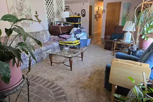 1121 SW Cottonwood St, Grants Pass, OR 97526 - Photo 5