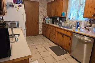 1121 SW Cottonwood St, Grants Pass, OR 97526 - Photo 7