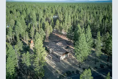 327 Chapman Street, Gilchrist, OR 97737 - Photo 5