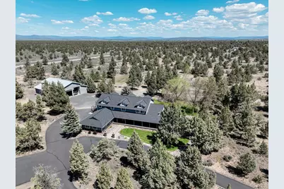 18351 SW Mt Saint Helens Drive, Powell Butte, OR 97753 - Photo 7