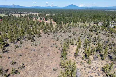 67372 Harrington Loop Road, Bend, OR 97703 - Photo 25