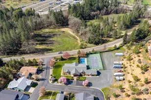 353 Cedar Dr, Cave Junction, OR 97523 - Photo 35
