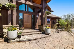 64155 Hunnell Rd, Bend, OR 97703 - Photo 5