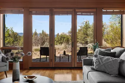 64155 Hunnell Road, Bend, OR 97703 - Photo 15