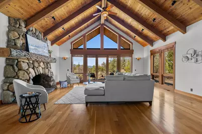 64155 Hunnell Road, Bend, OR 97703 - Photo 9