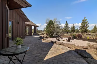 64155 Hunnell Road, Bend, OR 97703 - Photo 43
