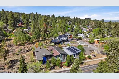 636 NW Portland Avenue, Bend, OR 97703 - Photo 47