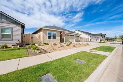 4951 SW Yew Place, Redmond, OR 97756 - Photo 3