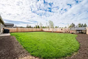 4951 SW Yew Pl, Redmond, OR 97756 - Photo 47