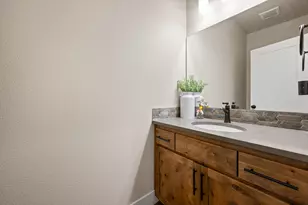 4951 SW Yew Pl, Redmond, OR 97756 - Photo 39