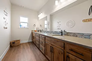 4951 SW Yew Pl, Redmond, OR 97756 - Photo 35