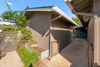 2094 Montgomery Lane, Grants Pass, OR 97527 - Photo 31