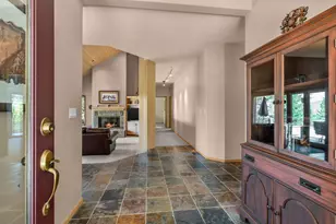 2594 NW Obrien Ct, Bend, OR 97703 - Photo 5