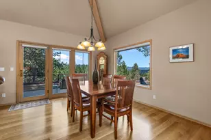2594 NW Obrien Ct, Bend, OR 97703 - Photo 15