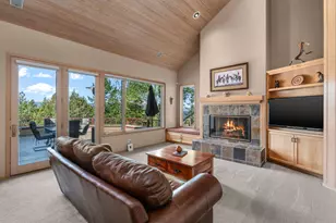 2594 NW Obrien Ct, Bend, OR 97703 - Photo 9