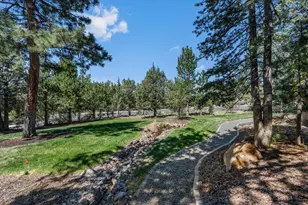 2594 NW Obrien Ct, Bend, OR 97703 - Photo 33