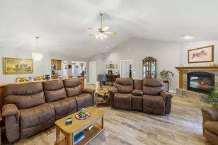 51730 Pine Loop Dr, La Pine, OR 97739 - Photo 9