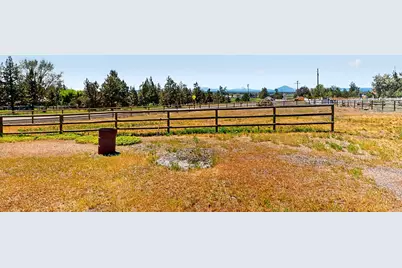 1783 NW Lower Bridge Way, Terrebonne, OR 97760 - Photo 11