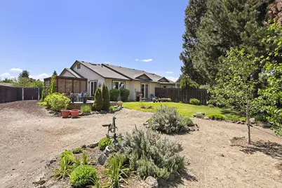 3601 SW Sw Bobby Jones Court, Redmond, OR 97756 - Photo 23