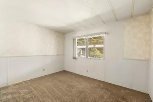 3500 Summers Ln, Klamath Falls, OR 97603 - Photo 29