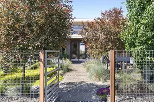 23420 Bear Creek Rd, Bend, OR 97701 - Photo 5