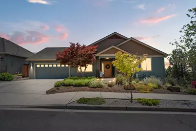 1008 Azure Way, Eagle Point, OR 97524 - Photo 3