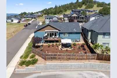 1008 Azure Way, Eagle Point, OR 97524 - Photo 43