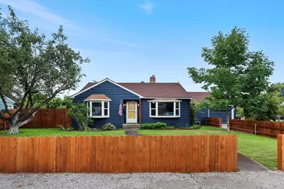 646 SE 2nd Street, Prineville, OR 97754 - Photo 1