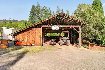 2444 Gardner Road, Eagle Point, OR 97524 - Photo 43