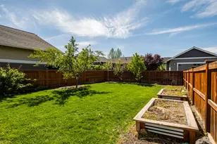 889 Northwest 13th St, Redmond, OR 97756 - Photo 51