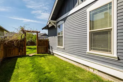 889 NW 13th Street, Redmond, OR 97756 - Photo 59