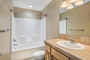 889 Northwest 13th St, Redmond, OR 97756 - Photo 31