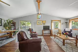 5366 Pioneer Rd, Medford, OR 97501 - Photo 9