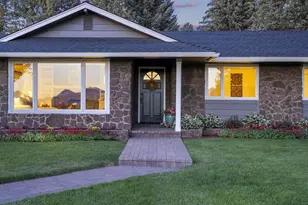 21837 Repine Dr, Bend, OR 97701 - Photo 3
