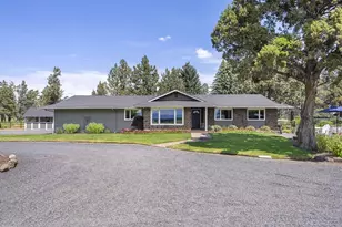 21837 Repine Dr, Bend, OR 97701 - Photo 3