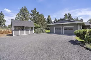 21837 Repine Dr, Bend, OR 97701 - Photo 31
