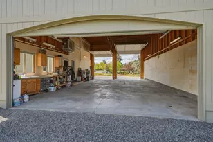 21283 Dove Ln, Bend, OR 97702 - Photo 105