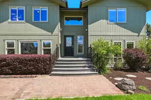 21283 Dove Ln, Bend, OR 97702 - Photo 15