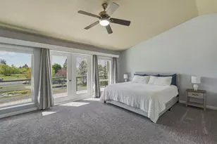 21283 Dove Ln, Bend, OR 97702 - Photo 33