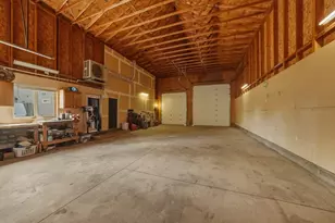 21283 Dove Ln, Bend, OR 97702 - Photo 107