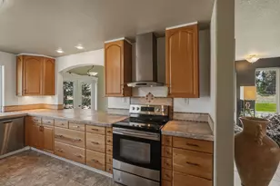 21283 Dove Ln, Bend, OR 97702 - Photo 27