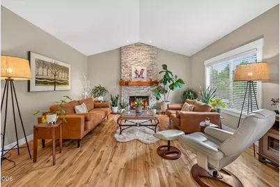 61433 Linton Loop, Bend, OR 97702 - Photo 5