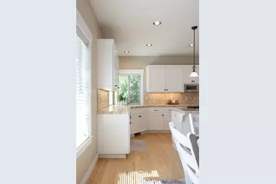 61433 Linton Loop, Bend, OR 97702 - Photo 9