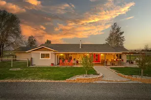 26345 Walker Rd, Bend, OR 97701 - Photo 3