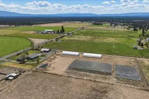 26345 Walker Rd, Bend, OR 97701 - Photo 71